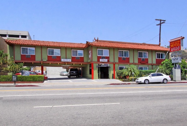 Royal Pagoda Motel Dodger Stadium image 8